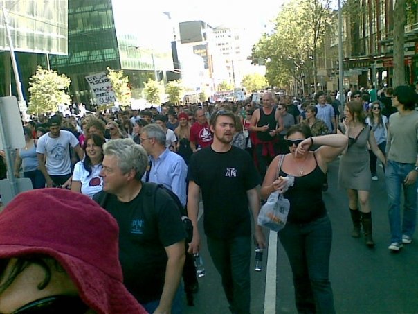 photo - crowd - slam rally